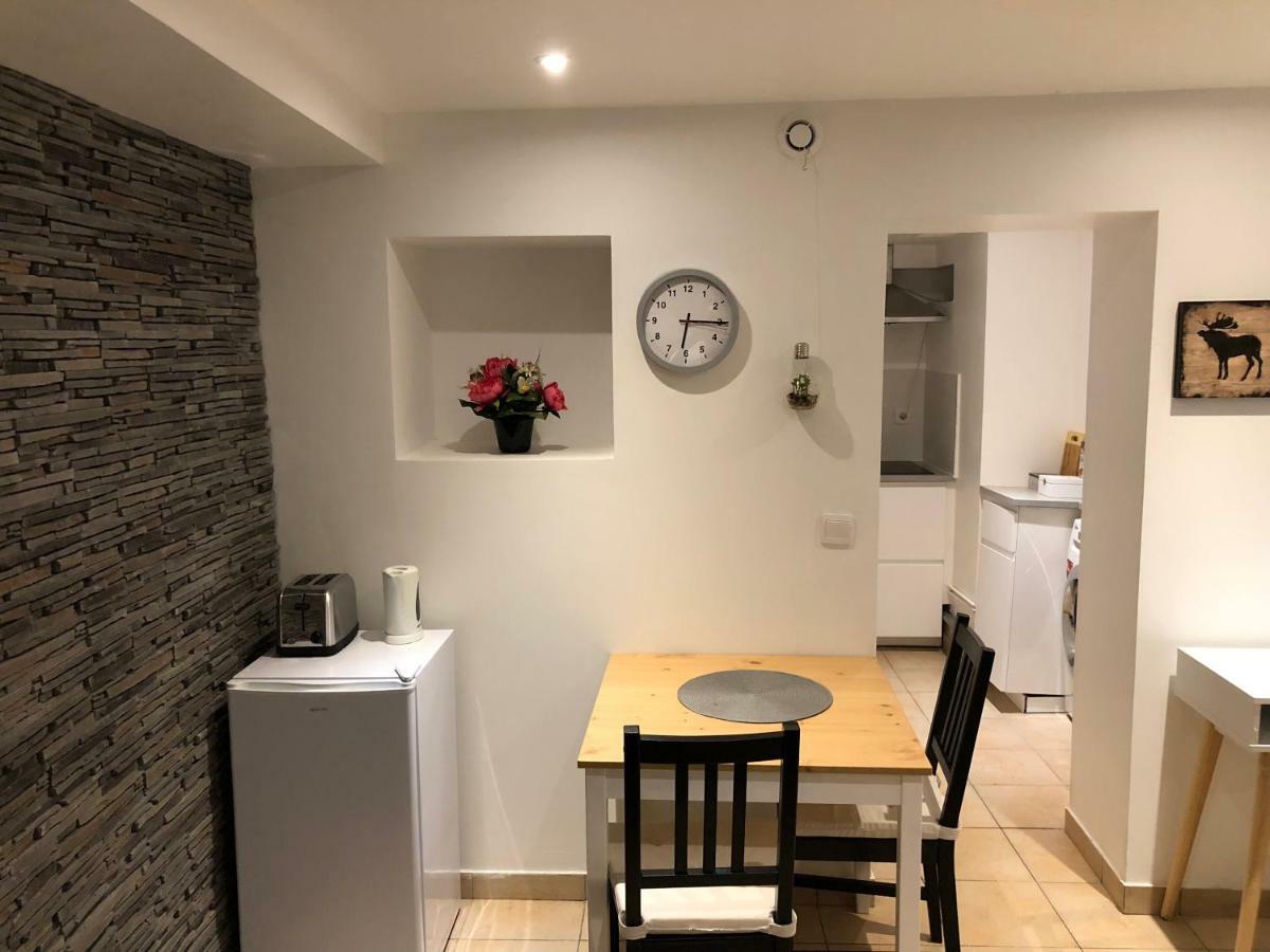 Studio Centre De Apartment